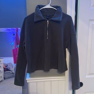 Cropped sweater zip up